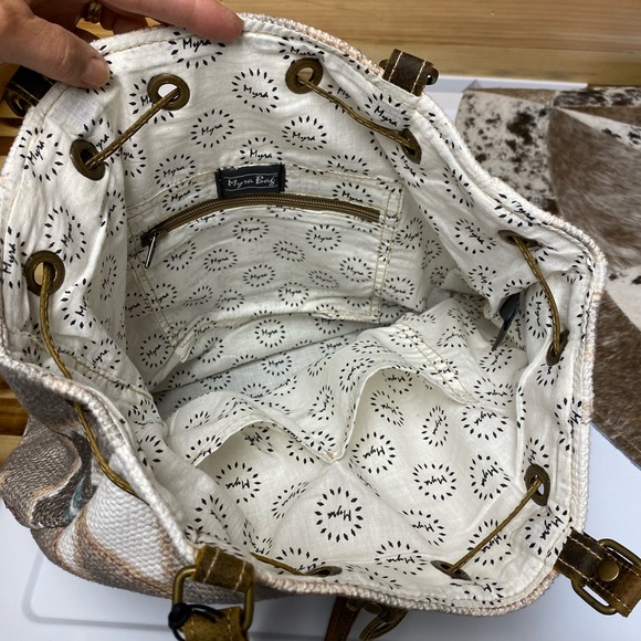 NWT Myra Bag Leather and Patterned Fabric Bucket Bag. - Picture 2 of 13